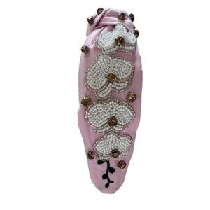 205. NEW The Brooke Shade Exclusive White Orchid Beaded Rhinestone Headband